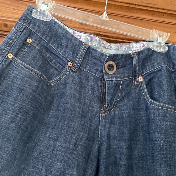 Jeans bellbottoms size 30 in perfect condition no stains no rips - Picture 4 of 14